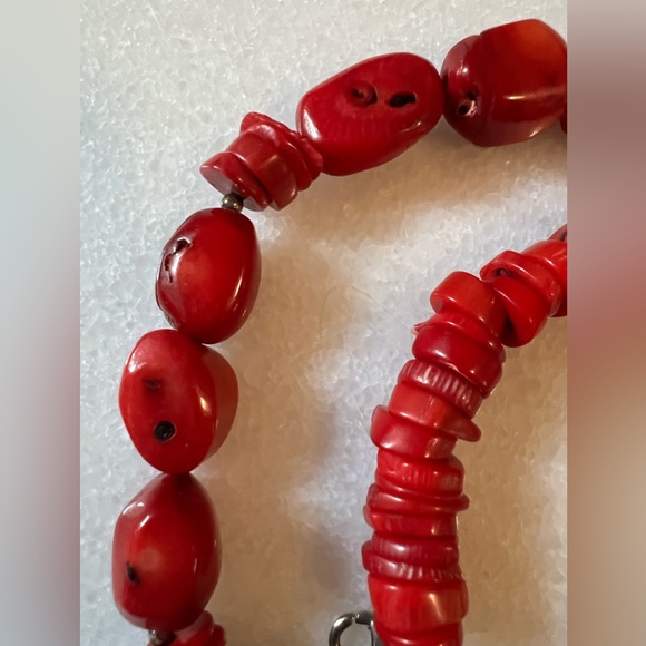 Barse Natural Corral Red Necklace - Picture 3 of 7